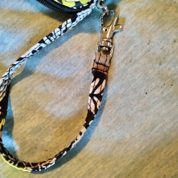 Vera Bradley Smartphone Wristlet in Citron Retired 100% Cotton Multicolor Floral - Picture 8 of 8